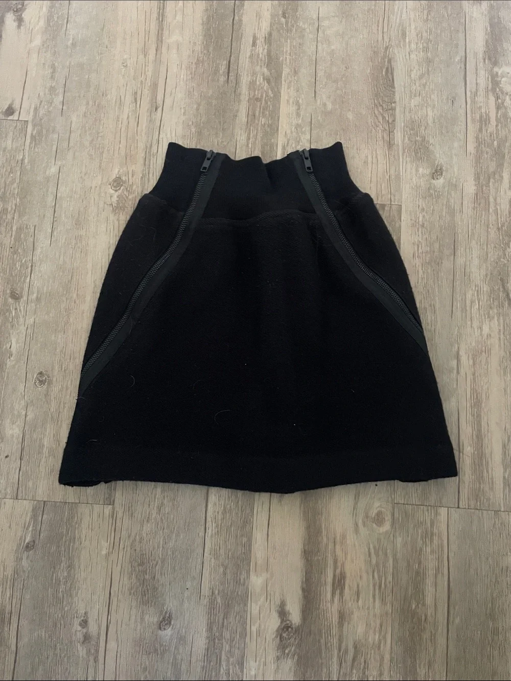 THEORY Gretchyn Wool Blend Side Zipper Mini Skirt in Black - Picture 4 of 5